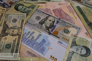 ریزش لاکپشتی دلار توافقی در بازار ارز