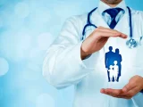 پرداخت مطالبات بیمه‌ها عقب افتاد؛ زنجیره تامین دارو در خطر