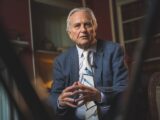 آیا «ریچارد داوکینز» توانست اندیشه خداباورانه از هستی را به چالش بکشد؟