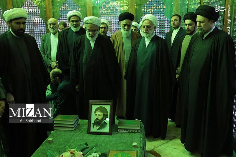 عکس/ حضور رئیس و مسئولان عالی قضایی در حرم امام خمینی(ره)