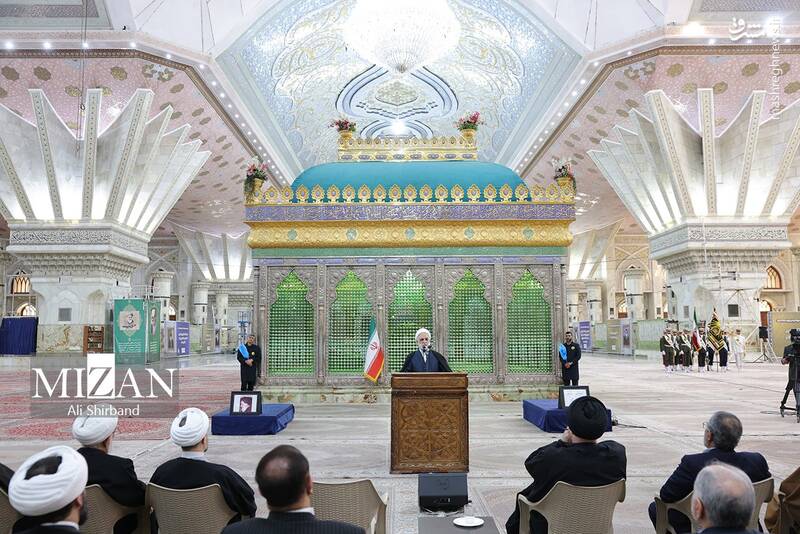 عکس/ حضور رئیس و مسئولان عالی قضایی در حرم امام خمینی(ره)
