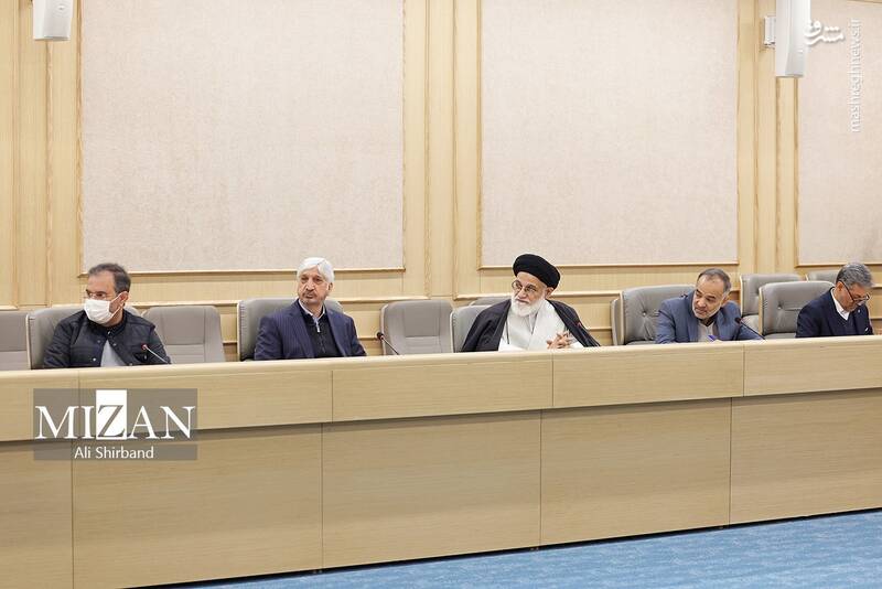 عکس/ دیدار رئیس قوه قضاییه با اعضای ستاد مرکزی دهه فجر