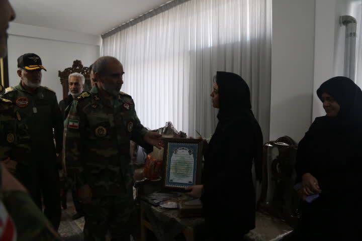 فرمانده نیروی زمینی ارتش: شهدای هوانیروز الگوی تعهد،تخصص و ایثار هستند