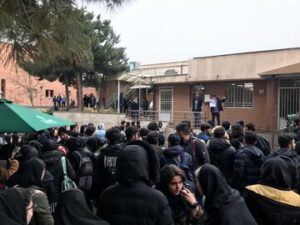 معاون وزیر بهداشت: جان باختن نزدیک به ۱۰۰ دانشجو در حوادث اخیر/ ۹دانشجوی علوم پزشکی در بازداشت هستند/باید بیش از پیش به آرمان‌های امام راحل توجه کنیم