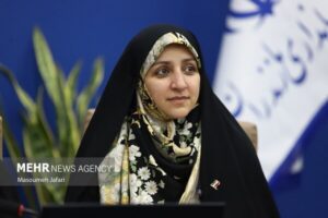 نشست معاون رئیس‌جمهور در امور زنان با ایرانیان مقیم مصر برگزار شد
