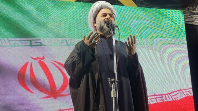 حجت الاسلام عاشوری: مردم ایران پای آرمان‌های انقلاب ایستاده‌اند