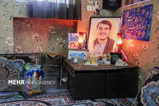 دیدار رئیس سازمان تبلیغات اسلامی با خانواده شهید احسان جنگروی