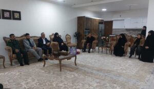 مسئولان کنگان با خانواده شهید جنگ رمضان دیدار کردند