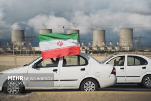 نقش پذیری مردم در میدان جنگ؛ مسئولیت پذیری مردم کنشی انقلابی