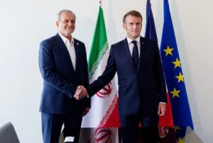 پزشکیان در گفت‌و‌گو با مکرون: زیاده‌خواهی آمریکا مانع حصول توافق در پاکستان شد