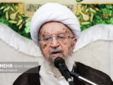 انتقاد آیت‌الله مکارم‌ از افزایش قیمت‌ها / دولت بازار را کنترل کند