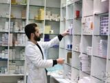 تحمیل فروش نقدی دارو به داروخانه‌ها / دسترسی مردم به دارو مختل می‌شود