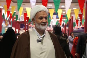 روانبخش: ایران از حقوق قانونی خود در تنگه هرمز عقب‌نشینی نخواهد کرد