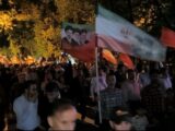 روایتی زنده از مردمی که ایستاده‌اند