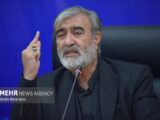 عزیزی: فقط کشتی‌های طرف همکاری با ایران حق عبور از تنگه هرمز دارند