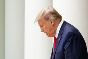عقب نشینی ترامپ از طرح "پروژه آزادی" در تنگه هرمز