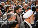 نقد و بررسی کتابی درباره رهبر انقلاب
