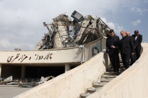 پزشکیان: حمله به اماکن ورزشی، نشان‌دهنده دشمنی با عزت ملت ایران است