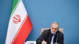 پزشکیان: فردوسی با شاهنامه هویت ایرانی را جاودانه کرد