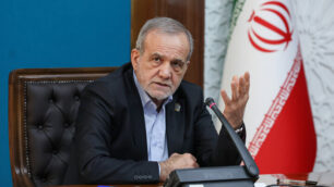 پزشکیان: وحدت کشورهای اسلامی عامل کاهش مداخله‌های فرامنطقه‌ای است