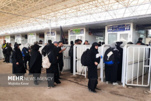 ۱۷۸ هزار نفر از مرز مهران تردد کردند