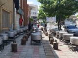 آماده‌سازی و پخت ۵۰ دیگ غذای نذری اطعام غدیر در سنندج