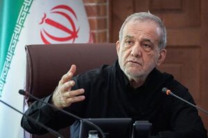 بازدید پزشکیان از پژوهشکده صنایع غذایی سازمان استاندارد+ عکس