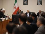 عارف: فرماندهی رهبر انقلاب و وفاداری پزشکیان به نظام بی‌نظیر است