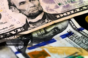 قیمت دلار امروز دوشنبه 18خرداد/ کاهش قیمت + جدول