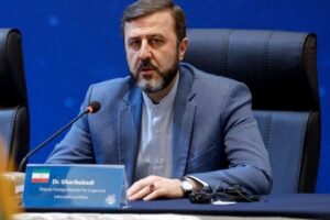 هشدار غریب‌آبادی به فرانسه/ اجازه ورود دیگران به مین‌زدایی تنگه هرمز را نمی‌دهیم
