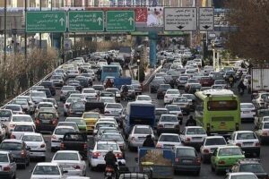هشدار به رانندگان تهرانی / ترافیک در مسیرهای اصلی پایتخت سنگین شد
