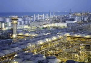 قیمت خوراک پالایشگاه‌ها فعلاً تغییر نمی‌کند