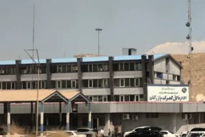 هشدار درباره صف کامیون‌ها در مرز بازرگان / تجارت از جنوب به شمال‌غرب منتقل شد