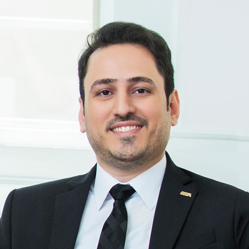 دکتر هادی سنا وکیل مهاجرت کانادا